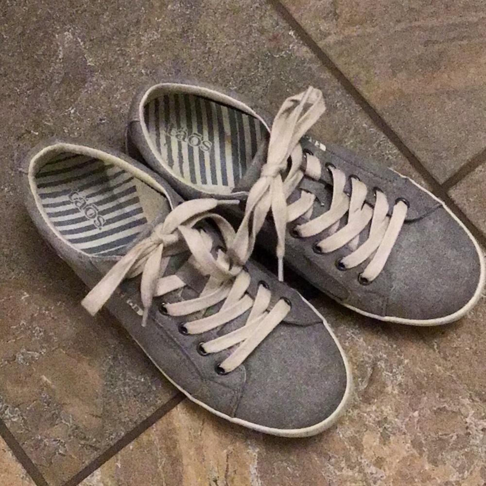 Taos Star sneakers